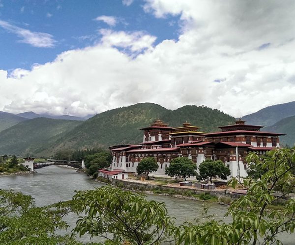 bhutan-g68569fd9f_1280